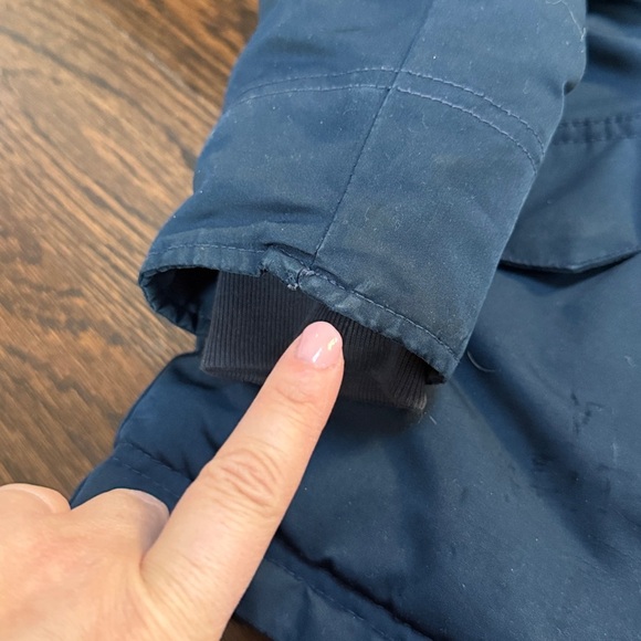 Abercrombie & Fitch kids parka with a faux fur trim hood size 9/10 - Picture 7 of 7